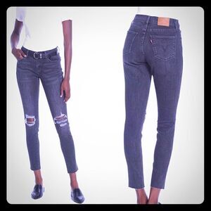 LEVI’S Black Distressed Curvy Skinny Jean-28 NWT
